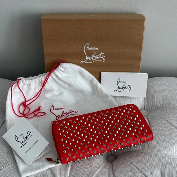 CHRISTIAN LOUBOUTIN Panettone wallet with spikes - Picture 2 of 16